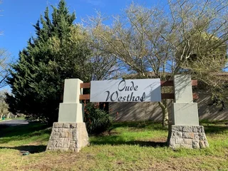 An Extensive Property with Stunning Mountain Views