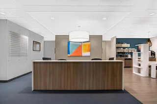 Meet, work or collaborate in our professional Regus Silver Lakesbusiness centre