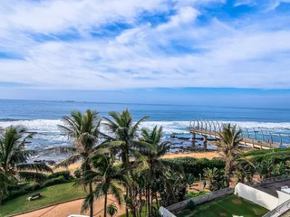 Luxurious 2-Storey Penthouse with Rim-Flow Pool & Ocean Views – Pearls Umhlanga