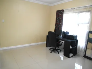 HOUSE IN A SECURE COMPLEX