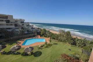 Three bedroom apartment with breathtaking Sea views and direct access to the beach -Umhlanga Rocks
