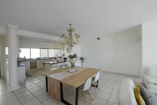 Three bedroom apartment with breathtaking Sea views and direct access to the beach -Umhlanga Rocks