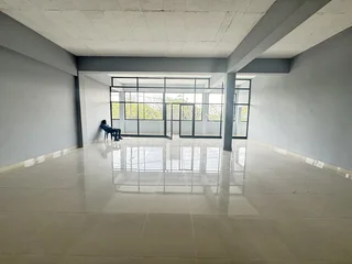 Prime First-Floor Retail Space in Avoca