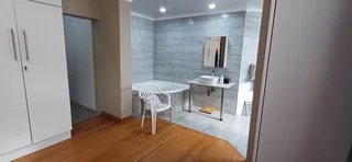 3 BEDROOM HOUSE IN GLENWOOD