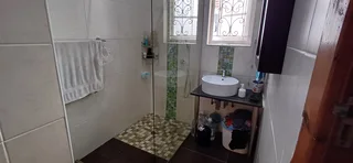 3 BEDROOM HOUSE IN GLENWOOD