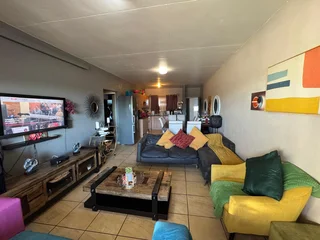 Contemporary Two-Bedroom Apartment in Prime Location