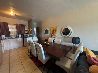 Contemporary Two-Bedroom Apartment in Prime Location