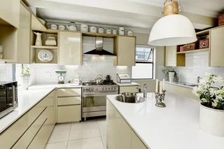 Easy, secure living in boutique estate environment