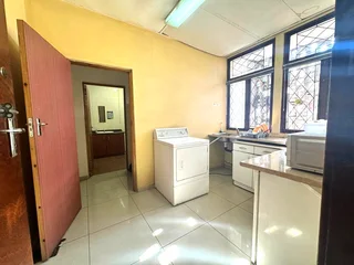 Well Located Commercial Unit To Let In Tongaat