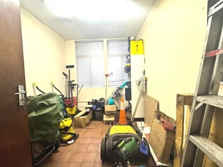 Well Located Commercial Unit To Let In Tongaat