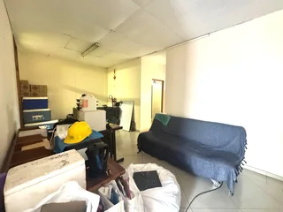 Well Located Commercial Unit To Let In Tongaat