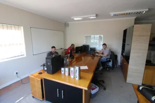 OFFICE FOR SALE - MT EDGECOMBE KINGFISHER OFFICE PARK