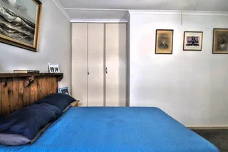 Mordern 3 Bedroom Duplex with stunning sea and river views.