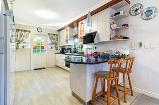 SINGLE-LEVEL FAMILY HOME – SURPRISINGLY SPACIOUS