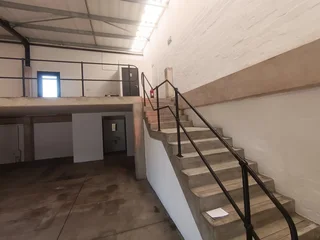 WAREHOUSE IN CORNUBIA