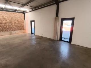 WAREHOUSE IN CORNUBIA