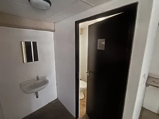 WAREHOUSE IN CORNUBIA