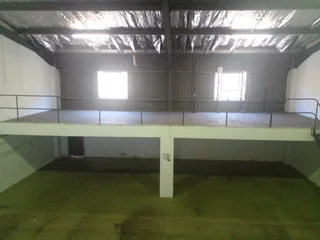 Spacious Warehouse in Briardene