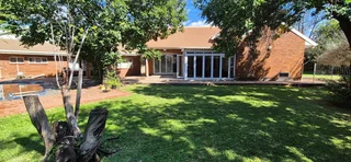 Exceptional Six-Bedroom Family Home with Self-Contained Flat in Sought-After Location**  Nestled ...