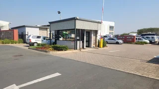 Mini Warehouse Available to Let In Cornubia