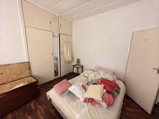 Spacious five bedroom home with flatlet, pool &amp; off-grid features