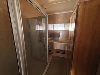 Spacious five bedroom home with flatlet, pool &amp; off-grid features