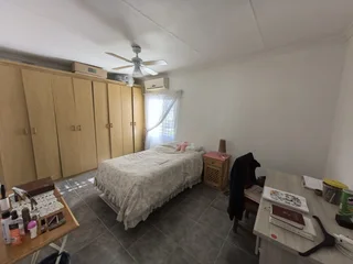 Spacious five bedroom home with flatlet, pool &amp; off-grid features