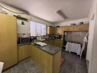 Spacious five bedroom home with flatlet, pool &amp; off-grid features