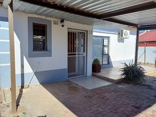 Modern 3 bedroom house