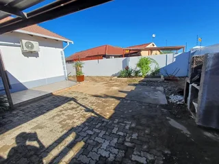 Modern 3 bedroom house