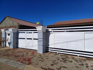 Modern 3 bedroom house