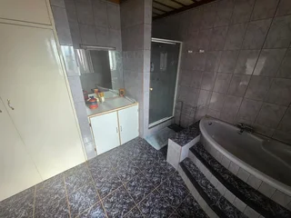 Extremely spacious, double storey family home