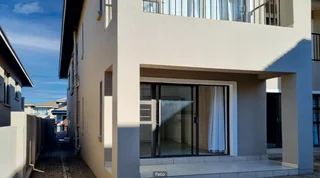 4 Bedroom Townhouse for Sale in Shellyvale