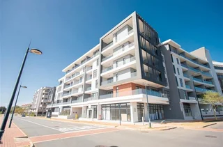 Modern 2 bed, 2 bath apartment for sale in Umhlanga Ridge.
