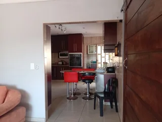 4 BEDROOM MODERN HOUSE