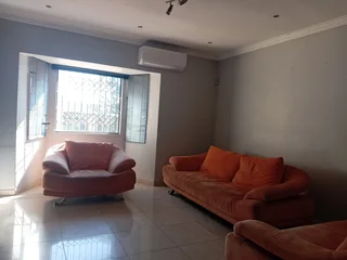 4 BEDROOM MODERN HOUSE