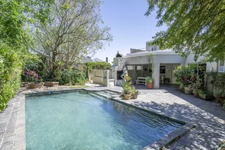 Charming Family Home in Sought-After Paradyskloof