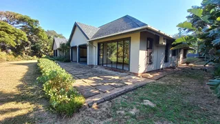 5 Bedroom House To Rent in La Lucia