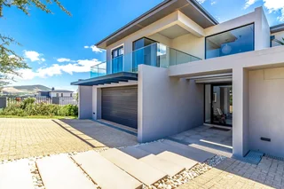 Luxury Living in Clara Anna Fontein Estate