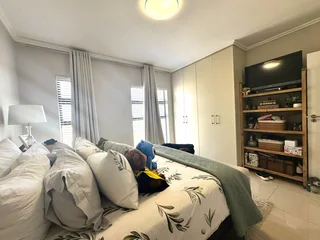 Umhlangas Finest! Spacious Two Bedroom Apartment For Sale