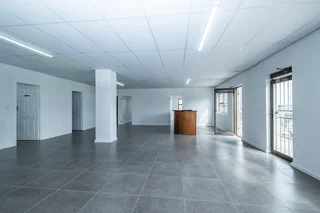 Industrial Property for Sale in George Park: Warehouse / Factory / Newly Renovated &amp; Vacant