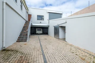 Industrial Property for Sale in George Park: Warehouse / Factory / Newly Renovated &amp; Vacant