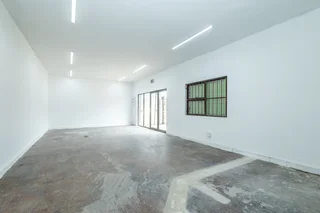 Industrial Property for Sale in George Park: Warehouse / Factory / Newly Renovated &amp; Vacant