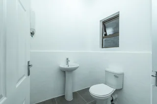 Industrial Property for Sale in George Park: Warehouse / Factory / Newly Renovated &amp; Vacant