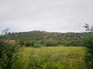 &#34;The Perfect Blank Canvas: Create Your Mountain Haven!