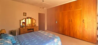 Exquisite Four-Bedroom Home Nestled in Nature – Your Private Oasis Awaits