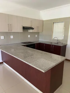 Spacious three beds unit for sale