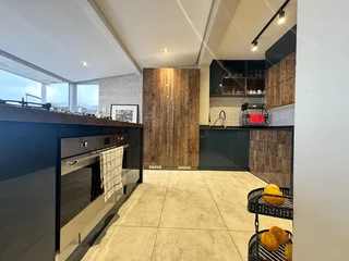 3 Bedroom Apartment for Rent in Secure Complex – Stunning Views!