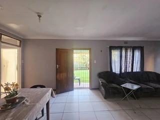 **Charming 3-Bedroom Home in Prime Location**