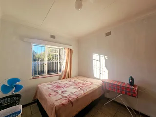 **Charming 3-Bedroom Home in Prime Location**